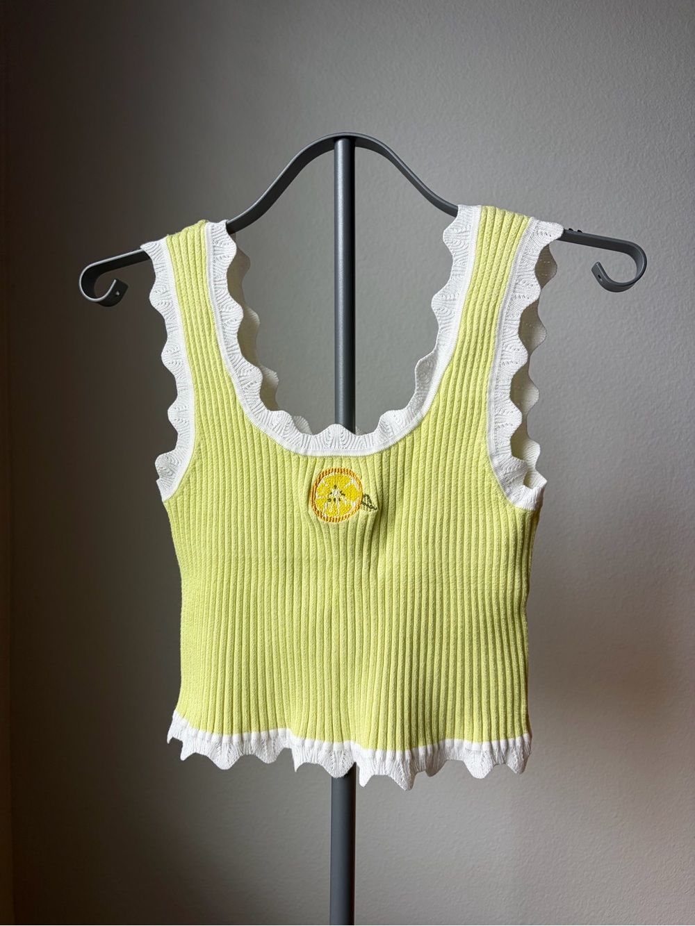 Maeve Yellow Ribbed Cropped Tank with White Scallop Trim